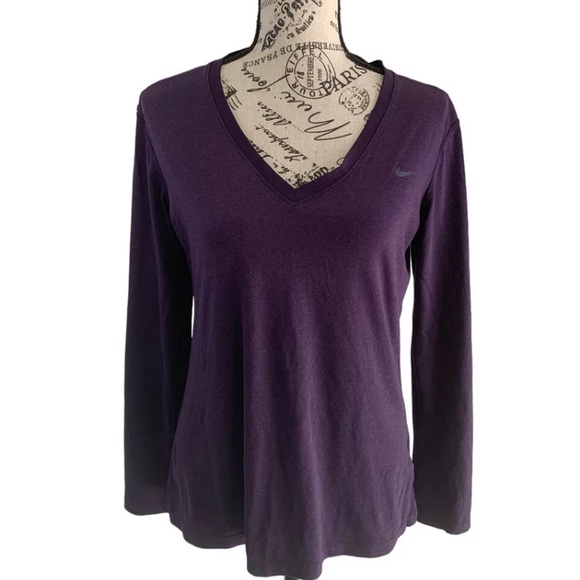 * Nike Womens medium dry fit shirt - Picture 1 of 7